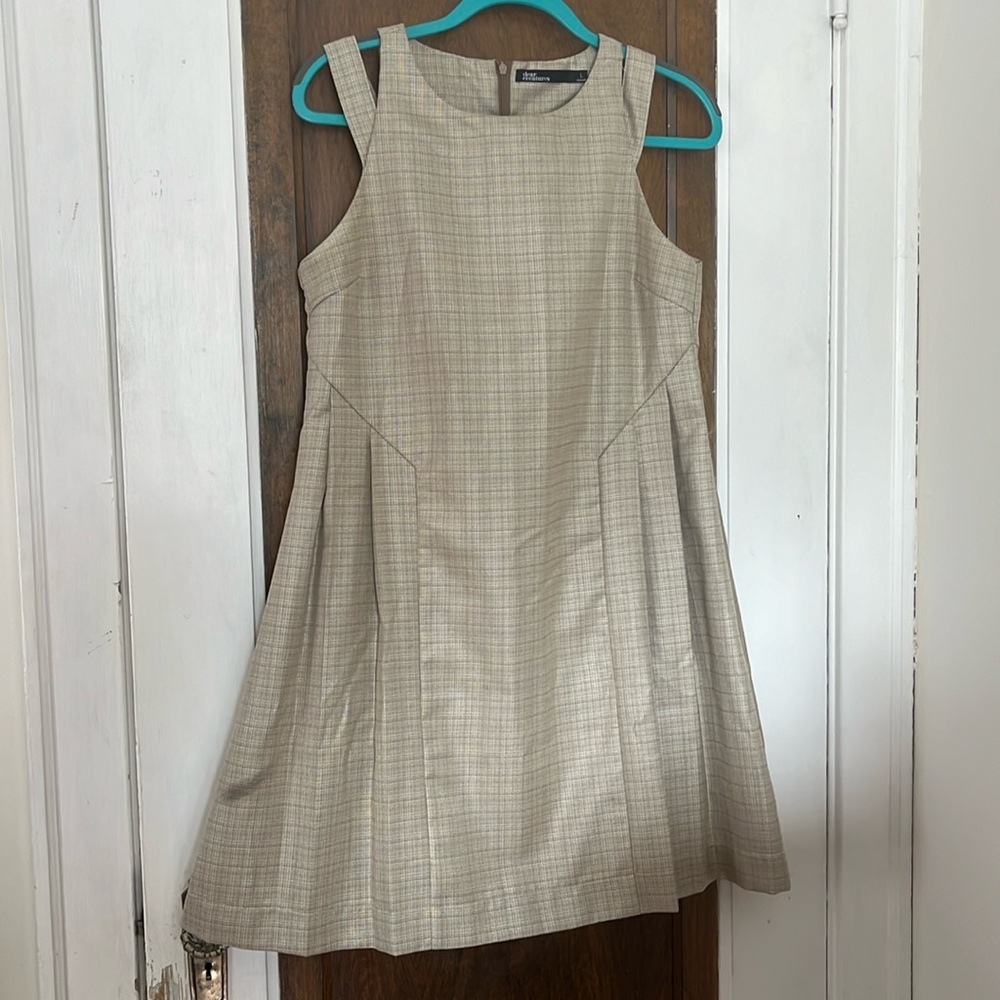 Lovely Dear Creatures dress!